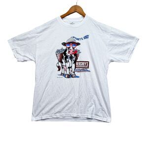 1990’s Hershey’s Kisses Chocolate World R. Wetzel Cow Graphic Men’s T Shirt L